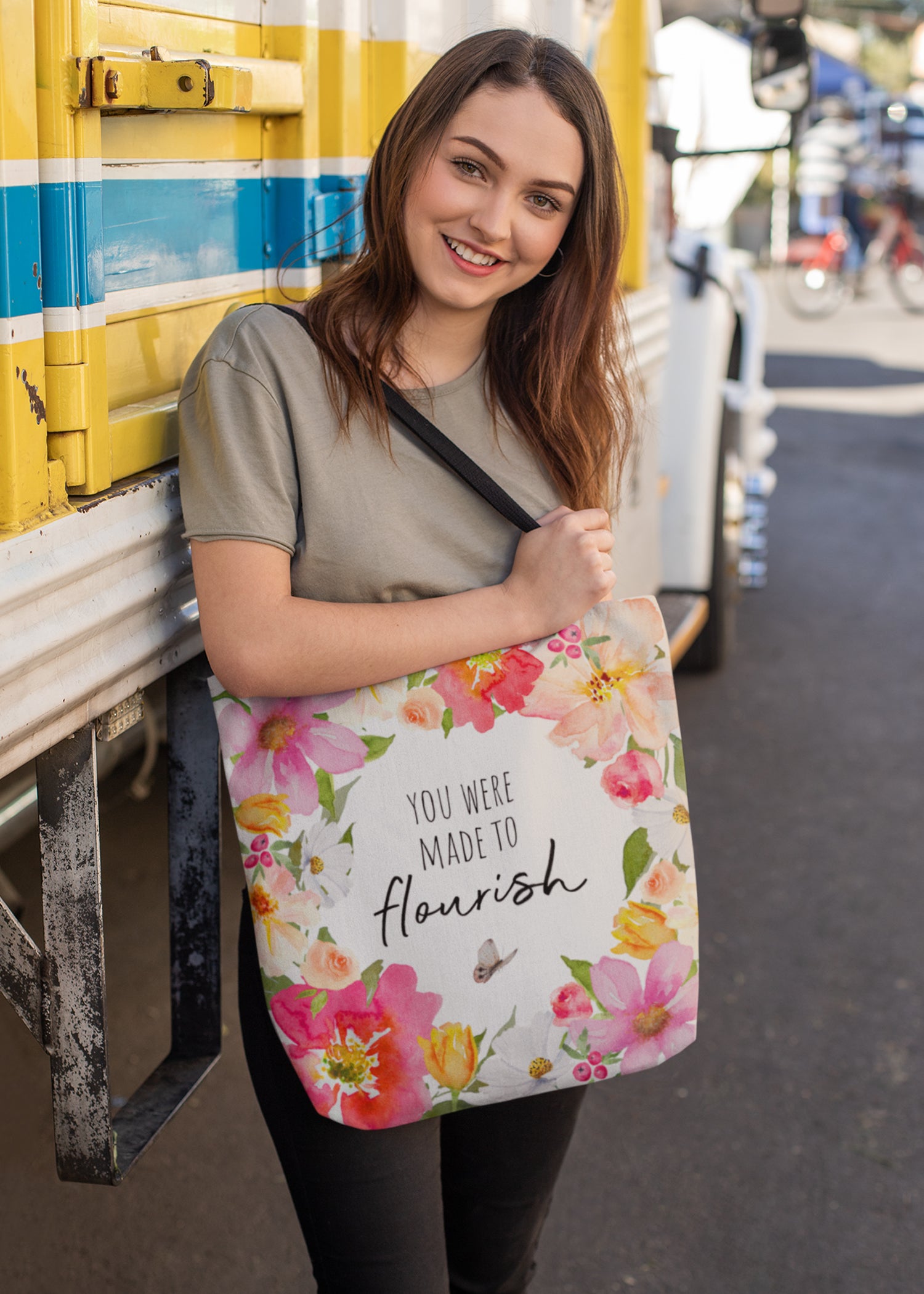 MADE TO FLOURISH - Spring Tote